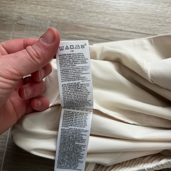 Athleta Women’s Pinnacle High Rise Trouser Bone Wide Leg - Size 8 - Picture 7 of 9